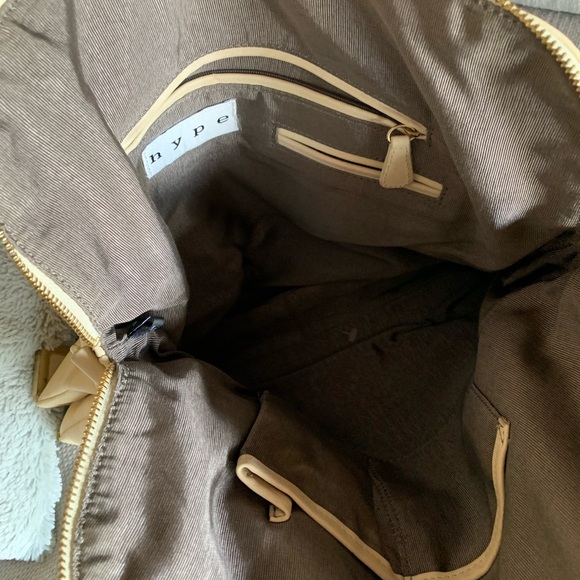 Hype Cream leather Handbag like new condition! - Picture 7 of 8